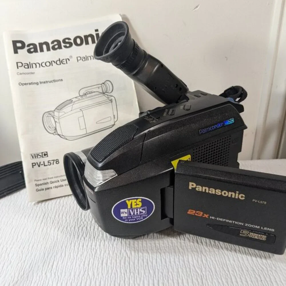 Panasonic PV-L578 Palmcorder Camcorder‎ PV-L578D Palmsight FOR PARTS REPAIR